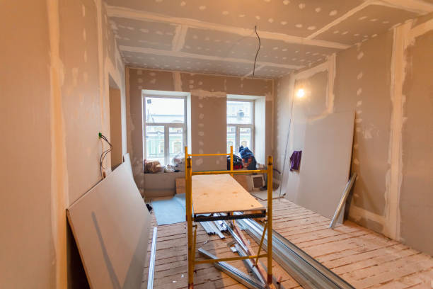 Best Water-Damaged Drywall Repair  in Glenwood City, WI